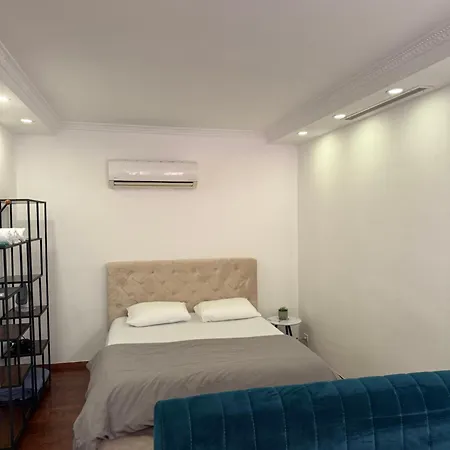 Apartamento In Bllok Tirana