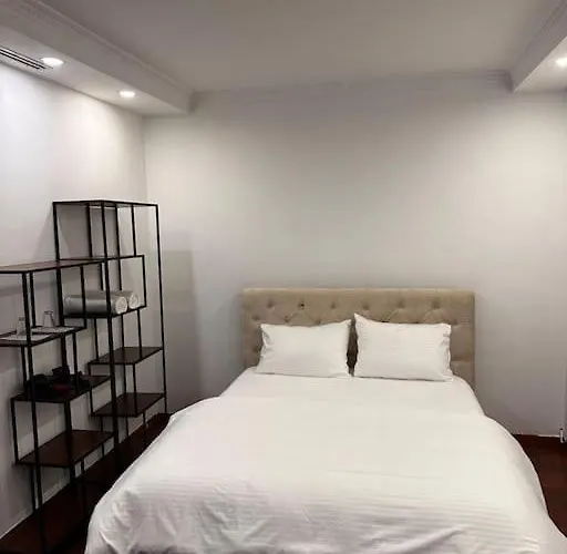 In Bllok Apartamento