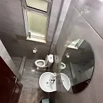 In Bllok * 地拉那