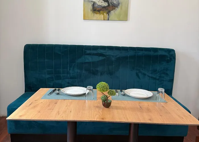 In Bllok * ティラナ